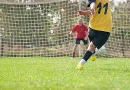 法兰克福瞄,准巴黎新星,岁中场神童,乐鱼体育,LeYu,Sports,乐鱼体育官网,乐鱼体育官网,乐鱼体育下载